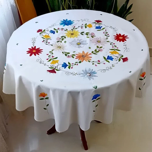 رومیزی گرد پارچه‌ای دست‌ساز طرح گل داوودی